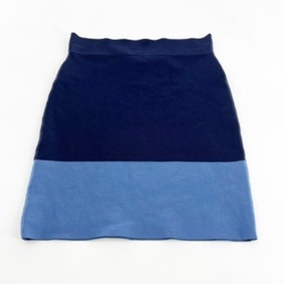 BCBGMAXAZRIA Womens Navy Blue Colorblock Bandage Knit Mini Skirt Small - Picture 2 of 5